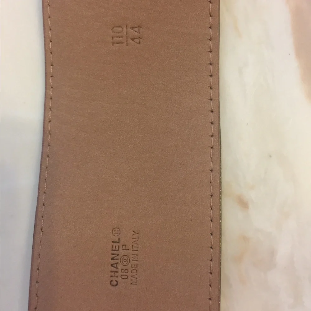 CHANEL Gold Metallic Belt - Picture 7 of 10